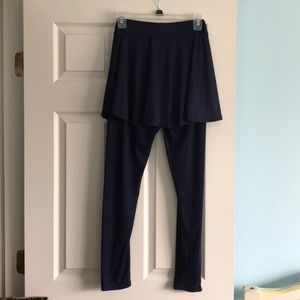 Skirt w leggings